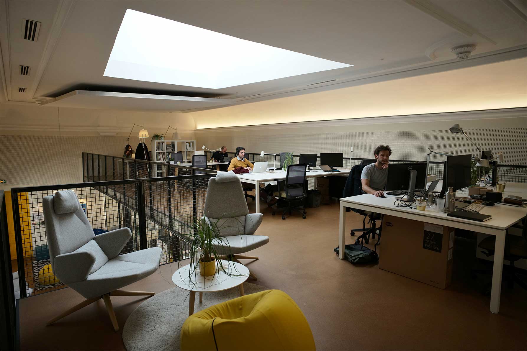 Coworking CitéFab Marseille- espace de travail_ open space- mezzanine